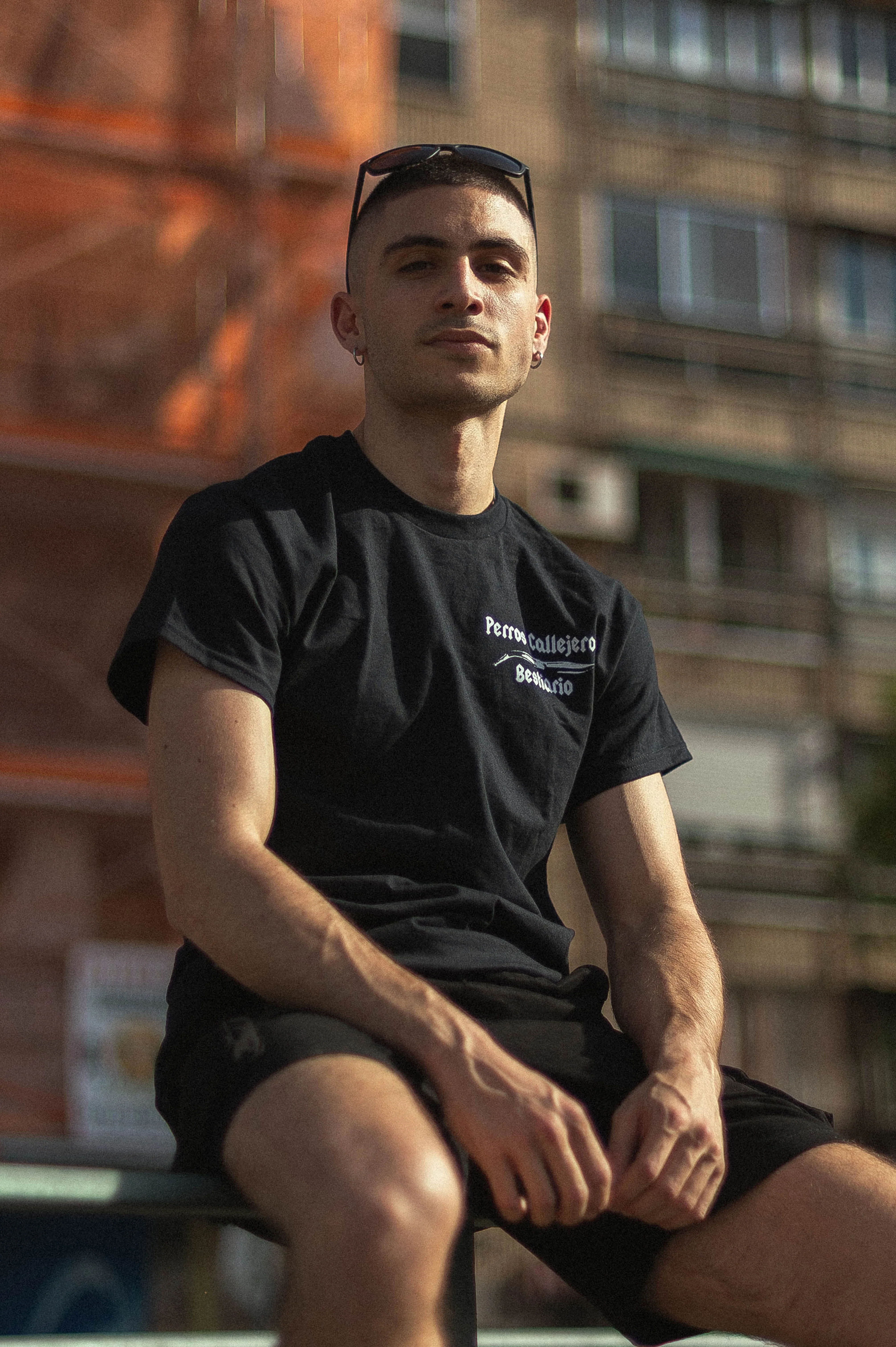 Camiseta Bestiario X Perros Callejeros - Image 4