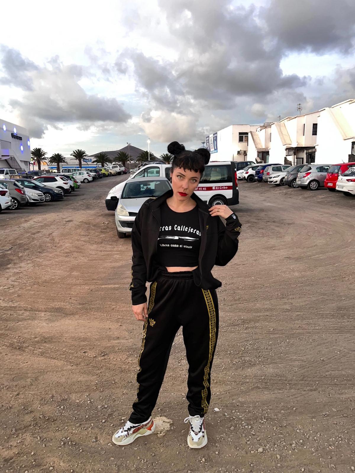 Camiseta corta Perras Callejeras - Image 6