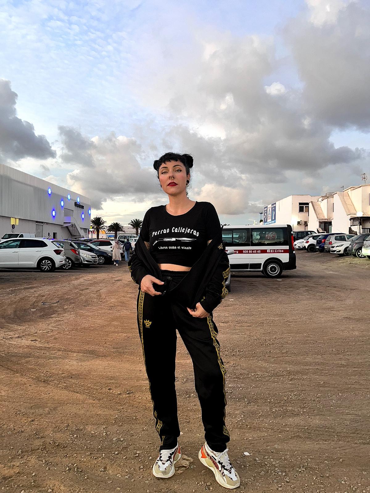 Camiseta corta Perras Callejeras - Image 7