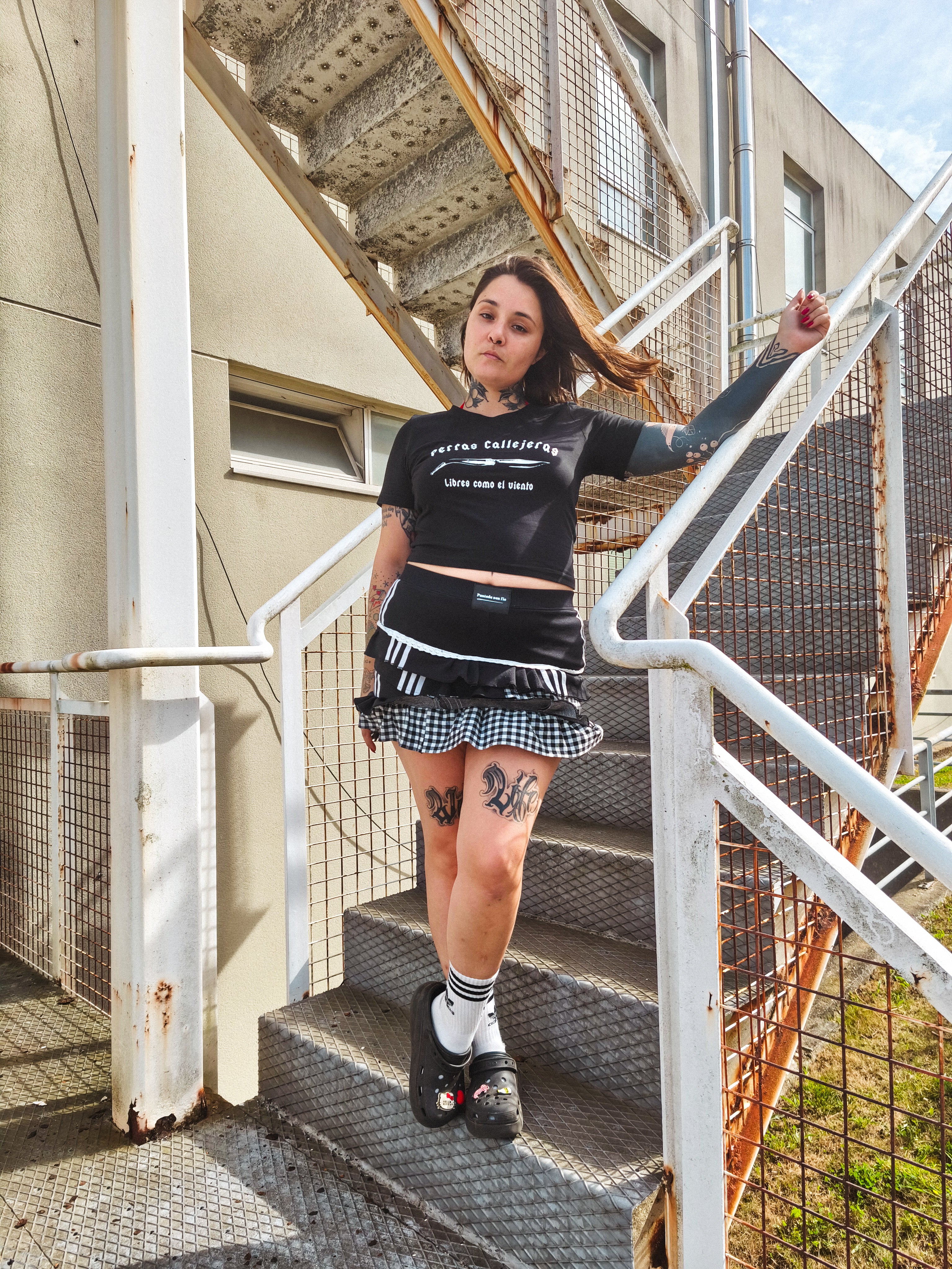 Camiseta corta Perras Callejeras - Image 8