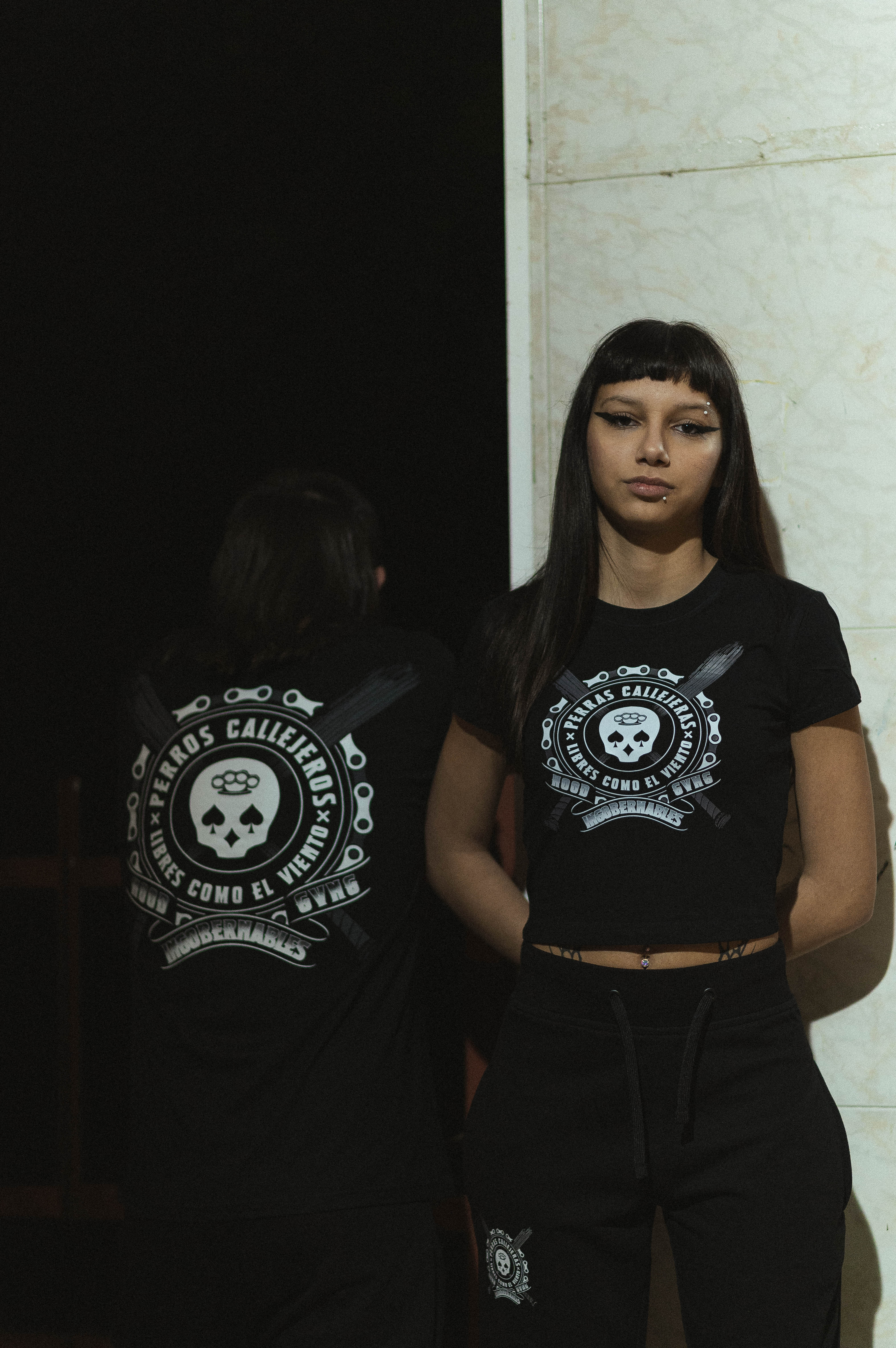 Camiseta Crop Hood Mujer - Image 4