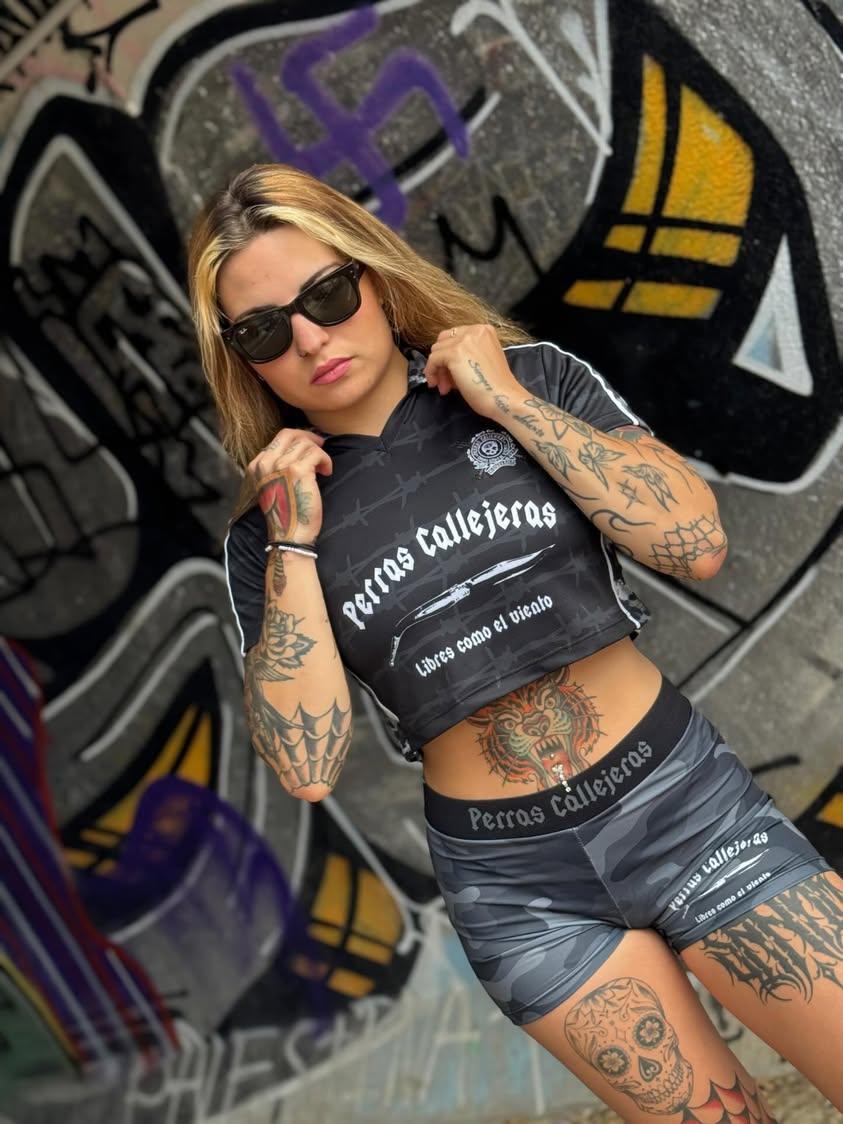 Camiseta Futbol Croptop Perras - Image 8