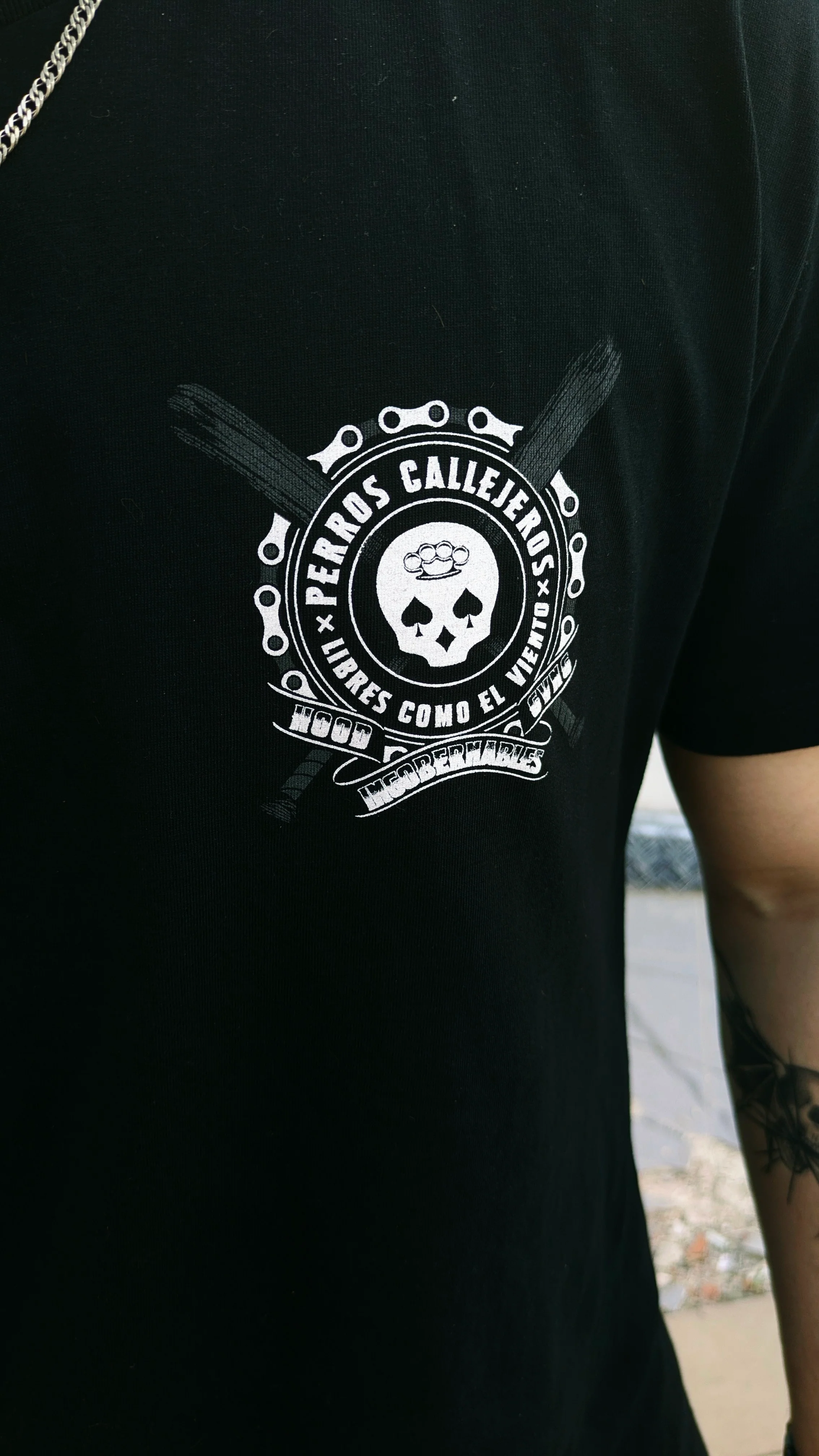 Camiseta Hood - Image 12