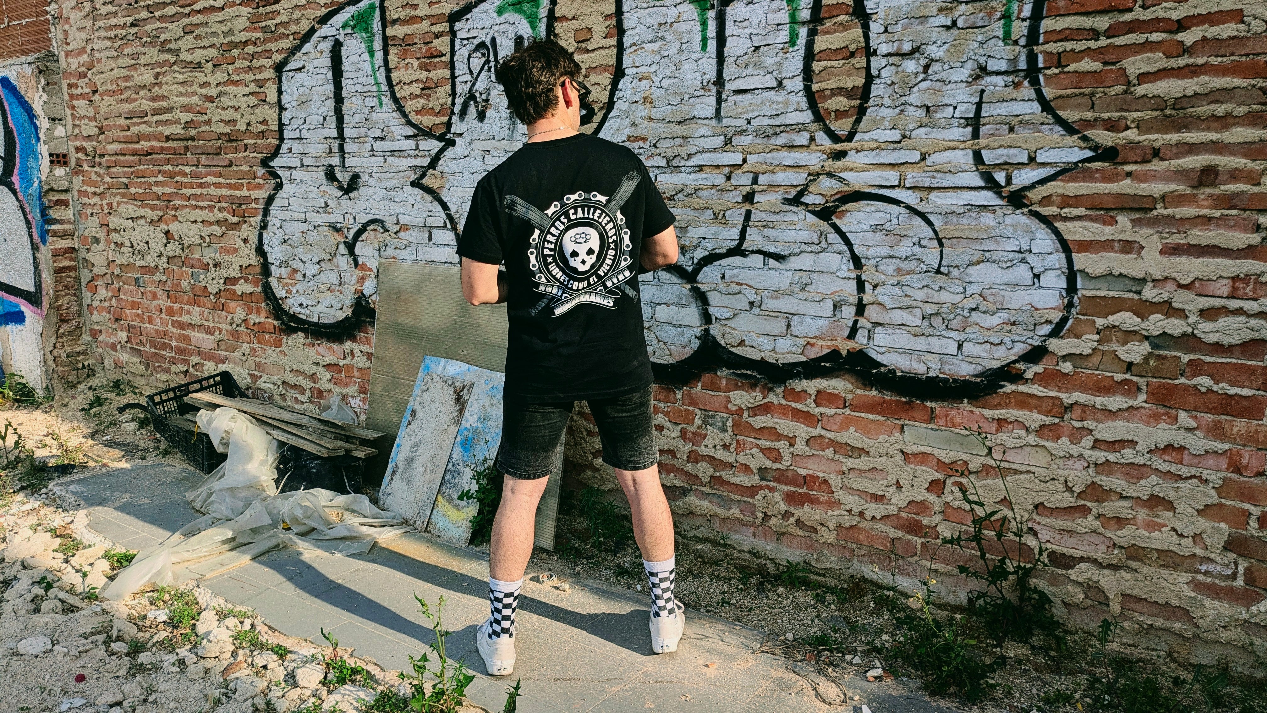 Camiseta Hood - Image 16