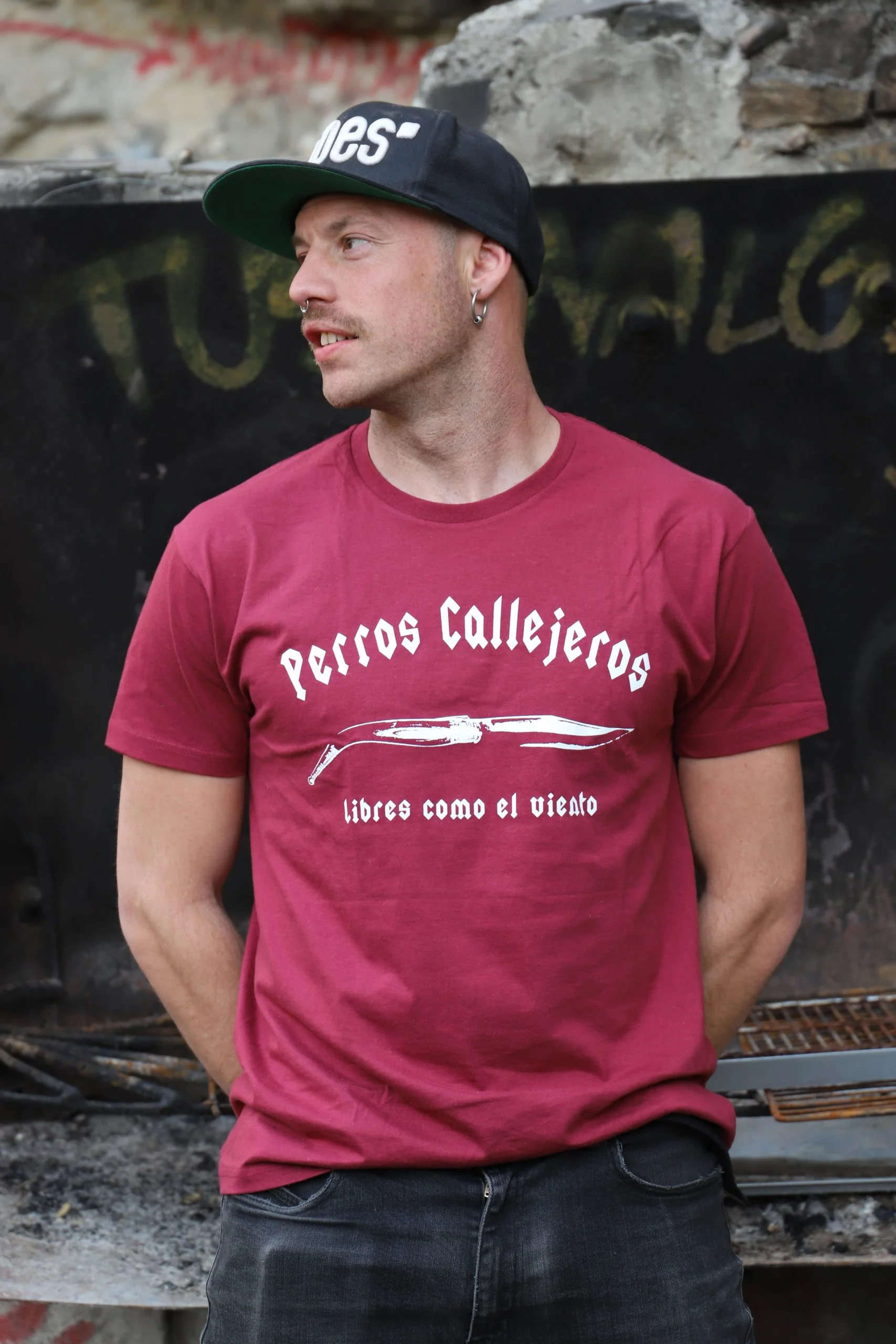 Camiseta Perros Callejeros en Burdeos - Image 4