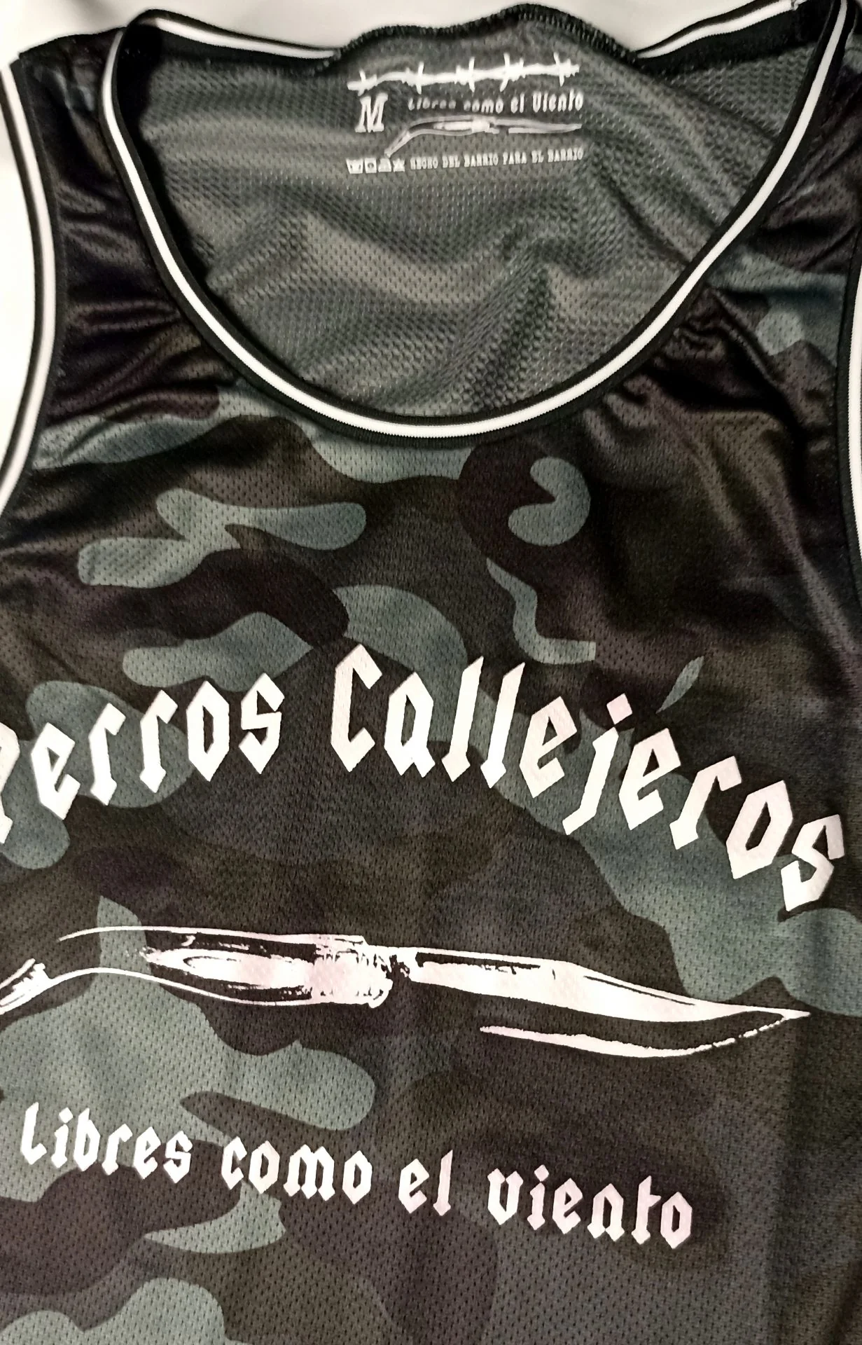 Camiseta tirantes Dark Camo - Image 6