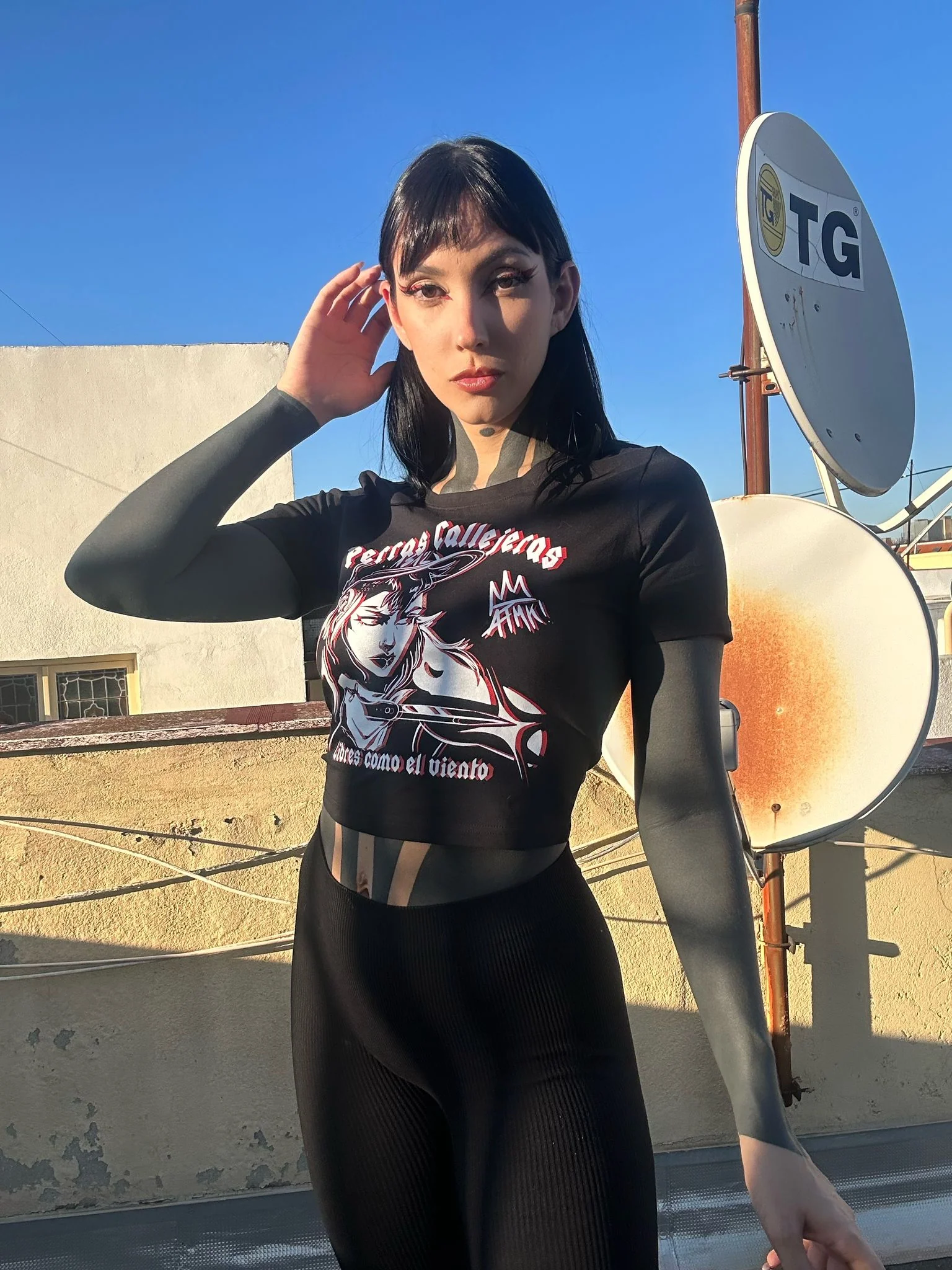 Perras Callejeras X Chica Atomika - Image 4