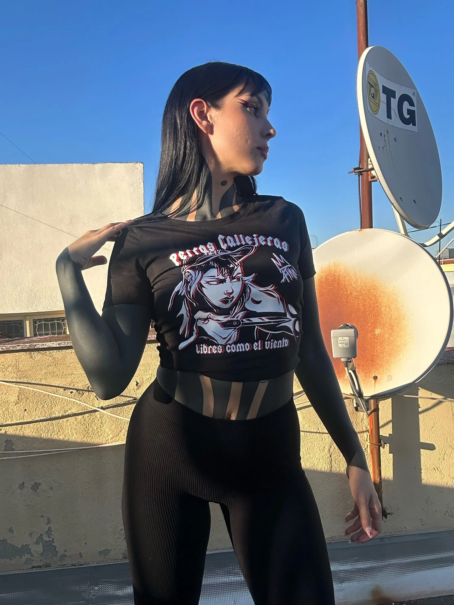 Perras Callejeras X Chica Atomika - Image 5