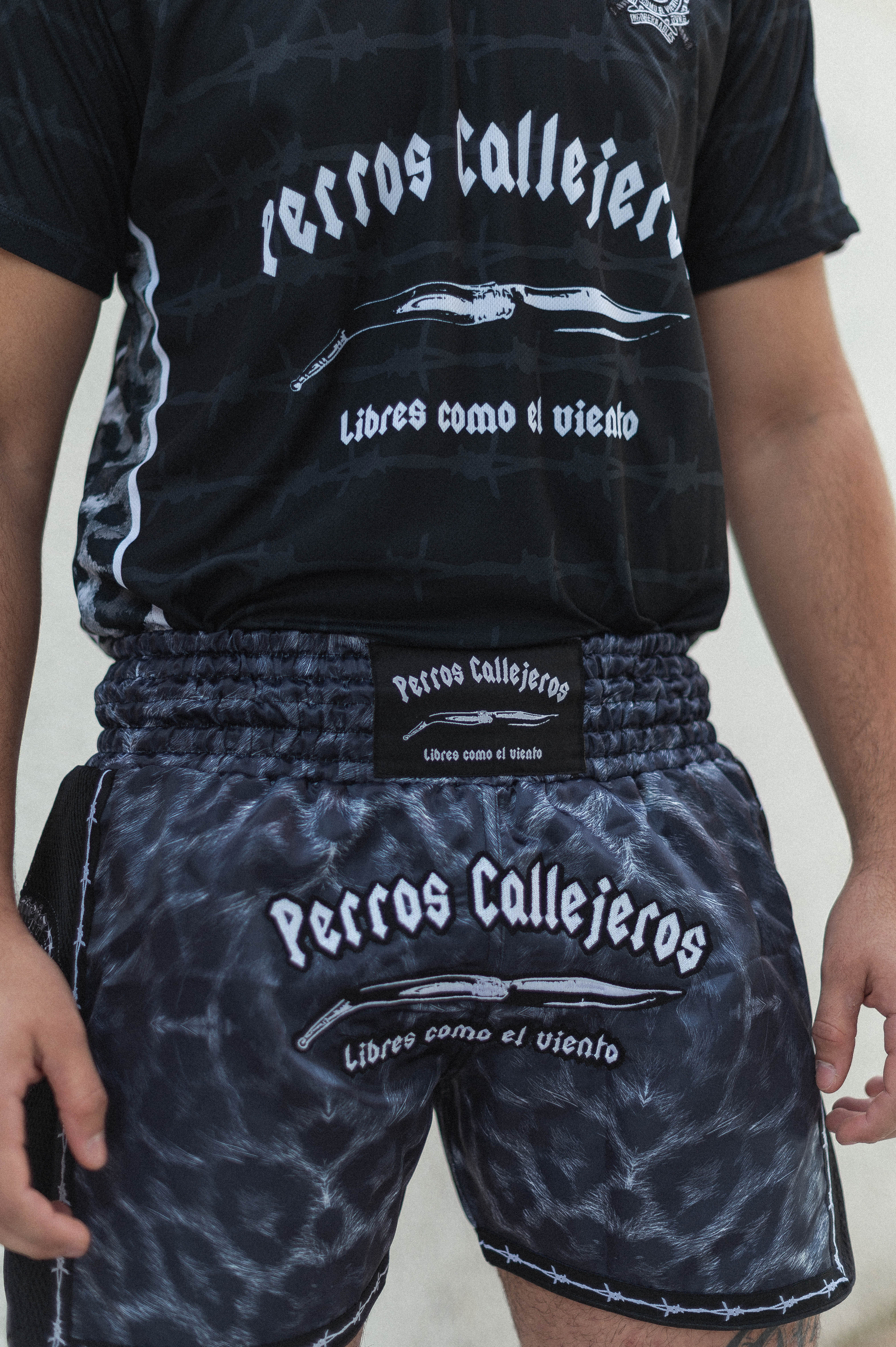 Short Muay Thai Perros Callejeros - Image 6
