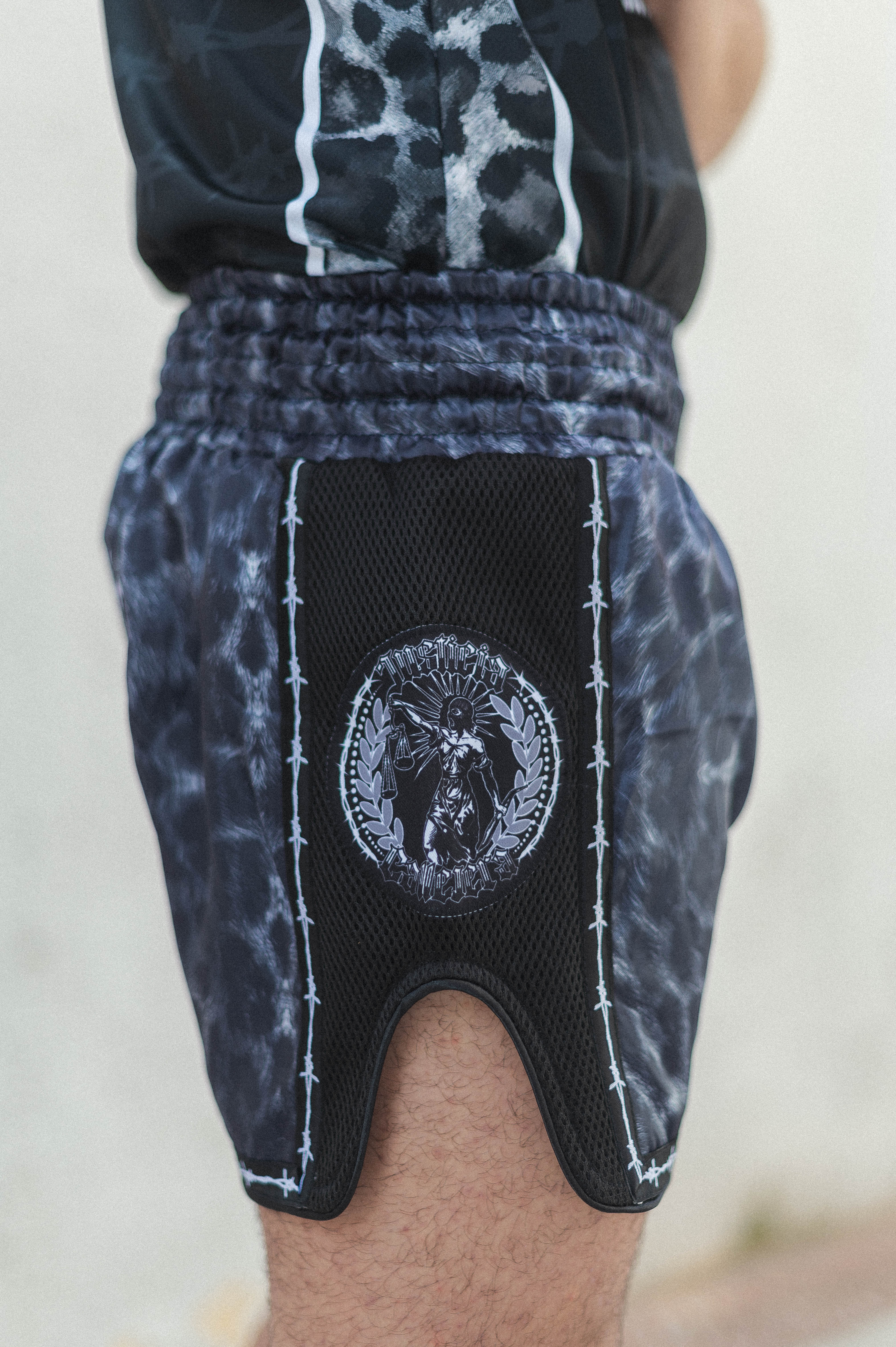 Short Muay Thai Perros Callejeros - Image 7