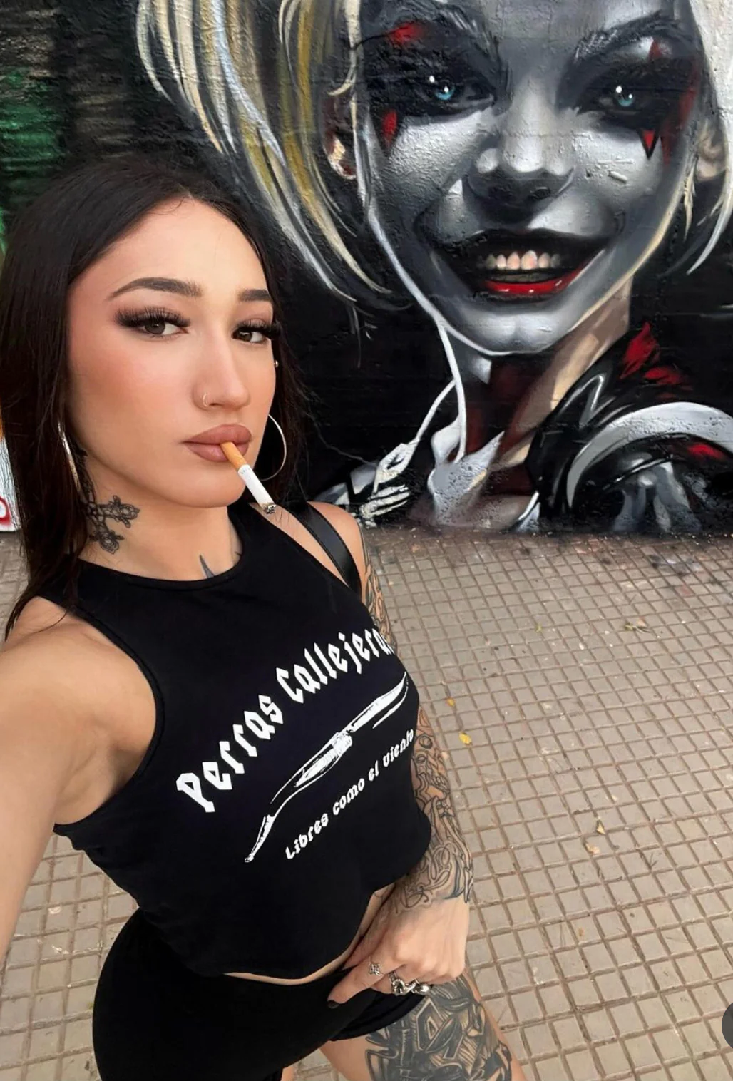 TOP NEGRO PERRAS CALLEJERAS - Image 15