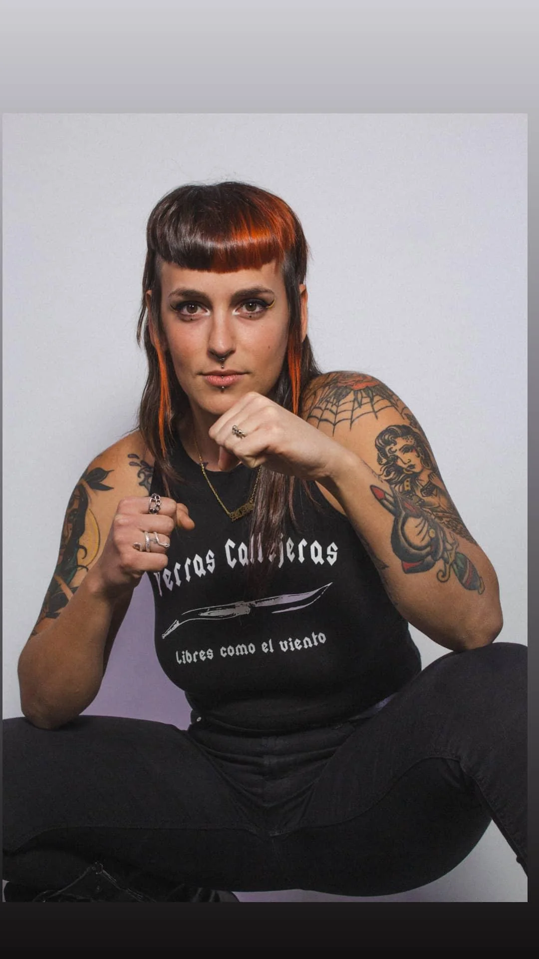 TOP NEGRO PERRAS CALLEJERAS - Image 8