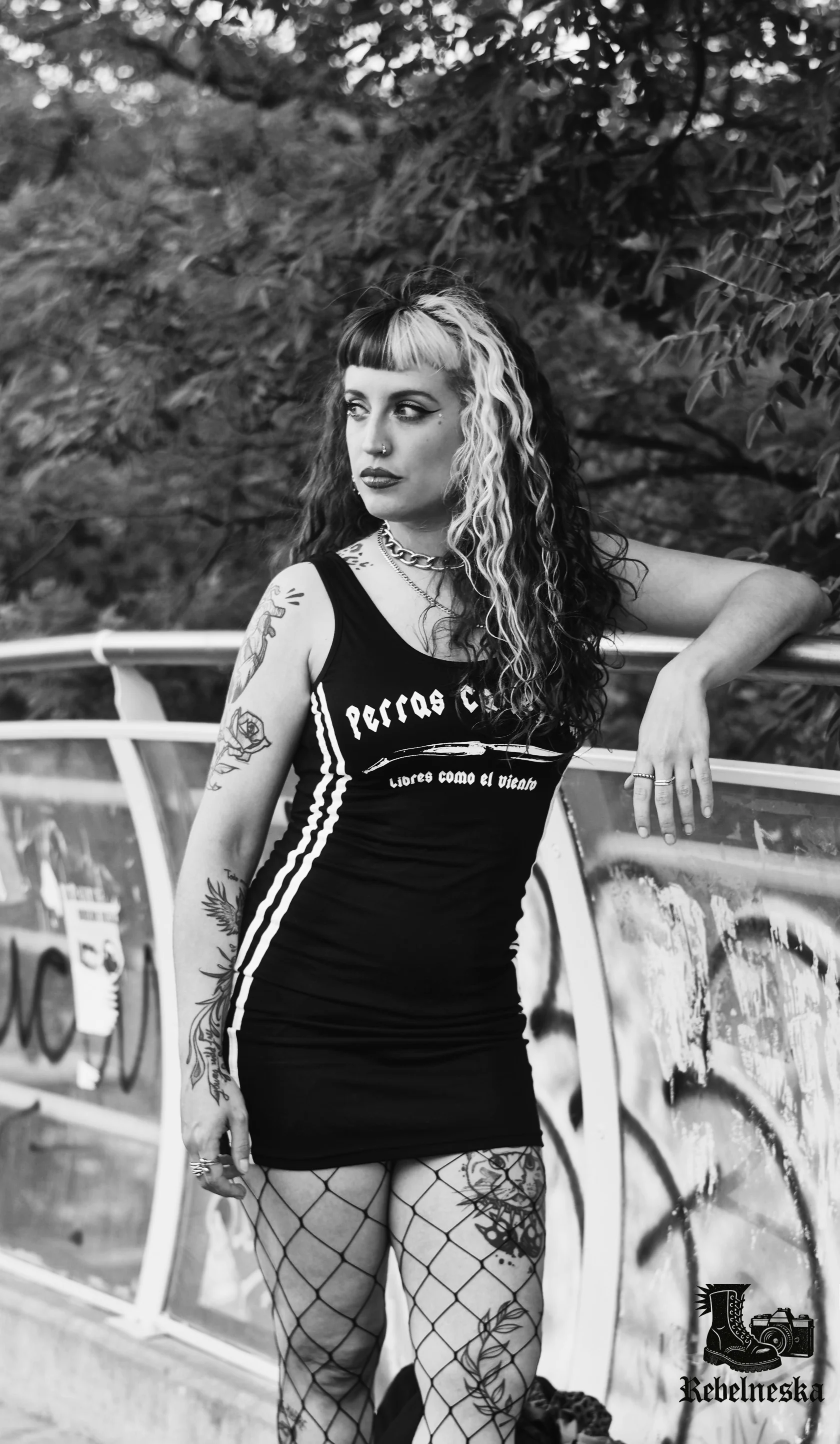 Vestido Negro rayas blancas - Image 5